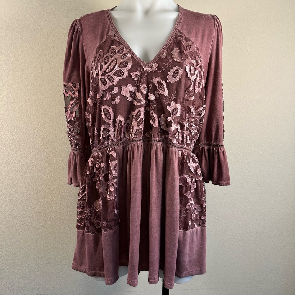 POL Dusty Rose Pink Floral Lace Boho Tunic Top Medium Bell Sleeve Flowy